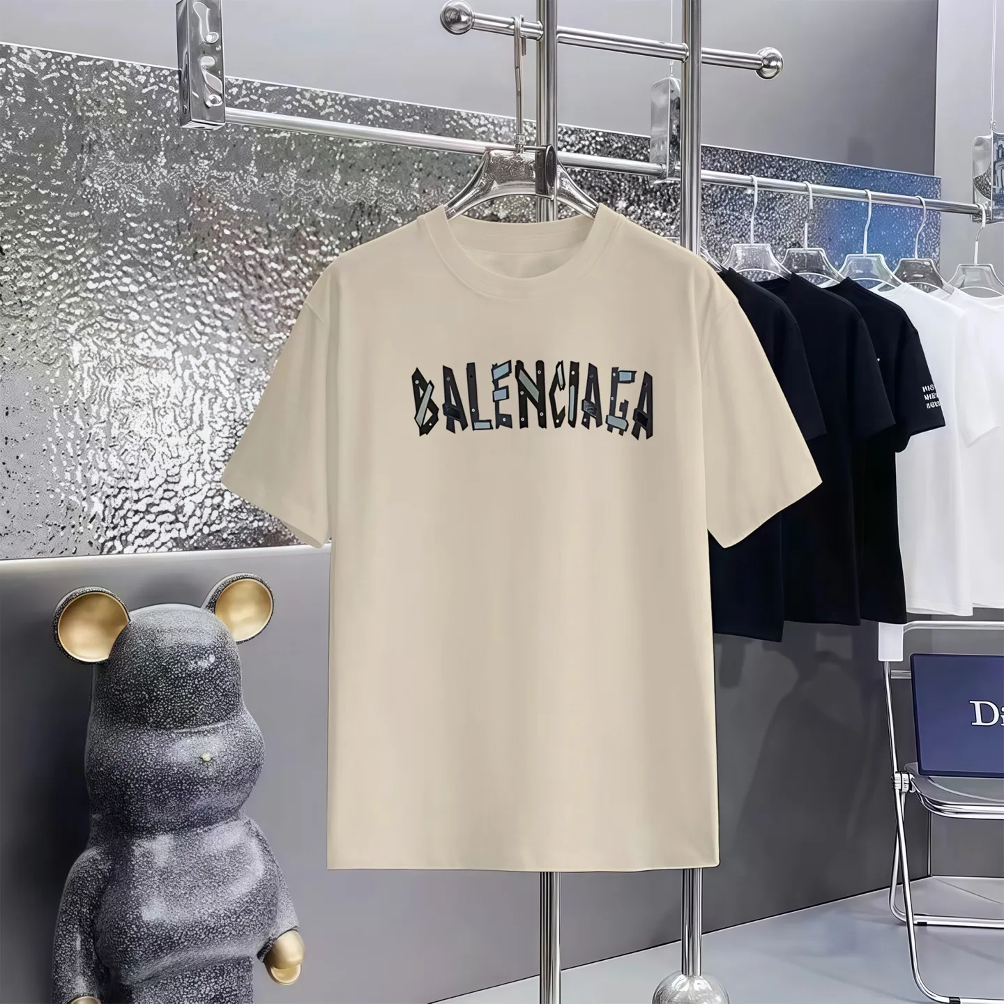 Balenciaga T 1:1 300 1×1 Same Style logo OS 200 ：Black，White， ，Red， Gray Size：XS-L